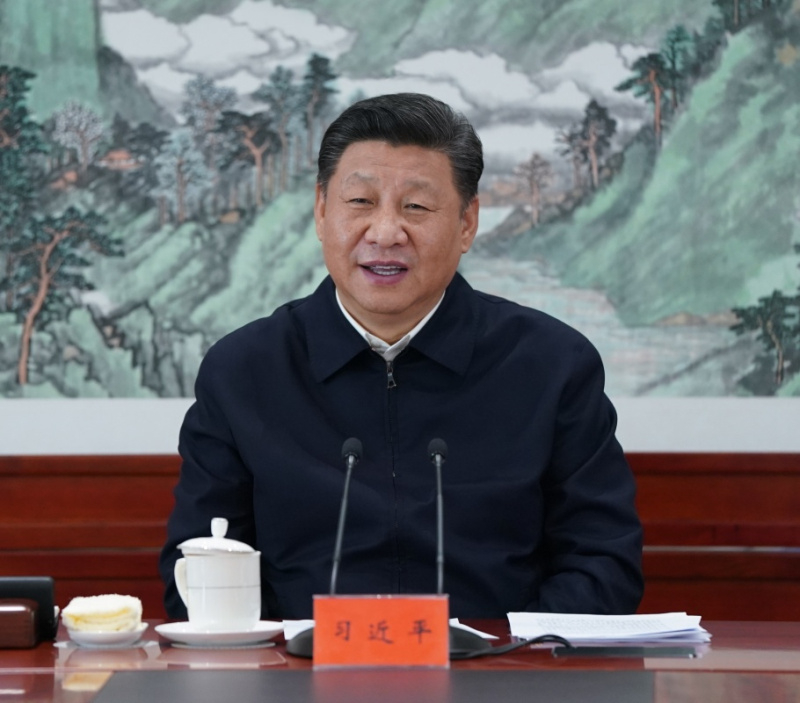 2016年2月19日，習(xí)近平總書記在中央電視臺總控中心同工作人員親切握手。