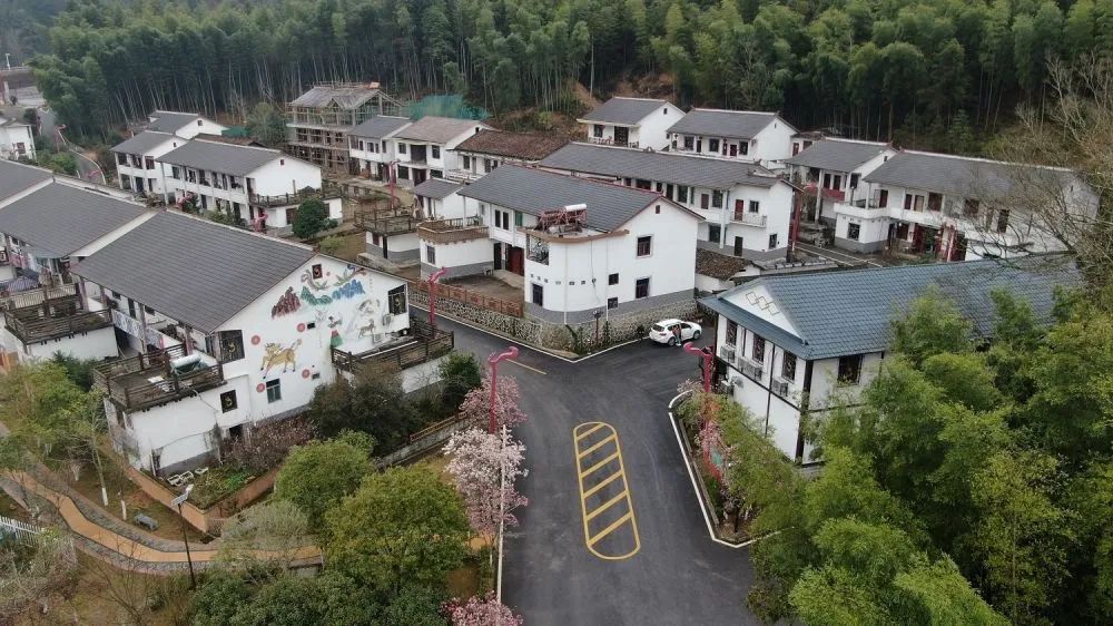 江西資溪縣烏石鎮(zhèn)新月畬族村景象。新華社記者 彭昭之 攝