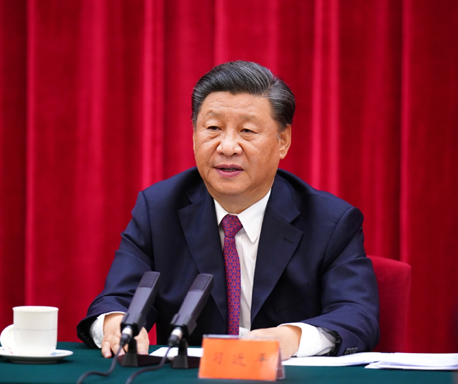 2020年9月3日下午，中共中央、國務(wù)院、中央軍委在北京人民大會堂舉行座談會，紀念中國人民抗日戰(zhàn)爭暨世界反法西斯戰(zhàn)爭勝利75周年。中共中央總書記、國家主席、中央軍委主席習近平出席座談會并發(fā)表重要講話。新華社記者 謝環(huán)馳 攝